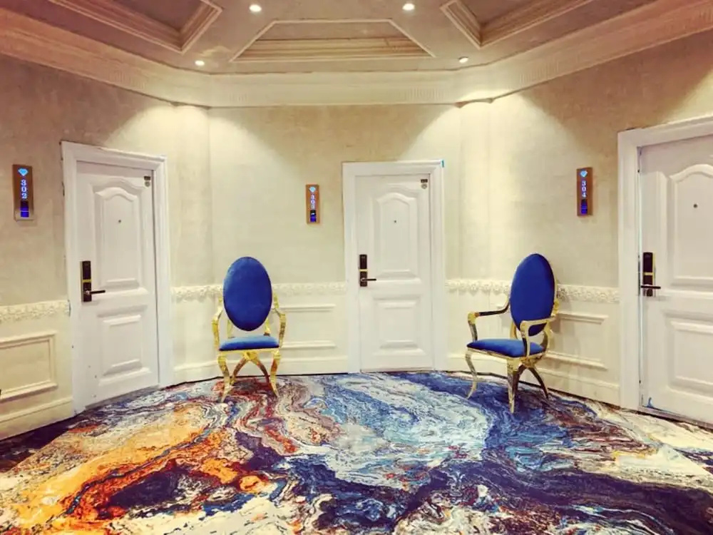 Elegance Hotel