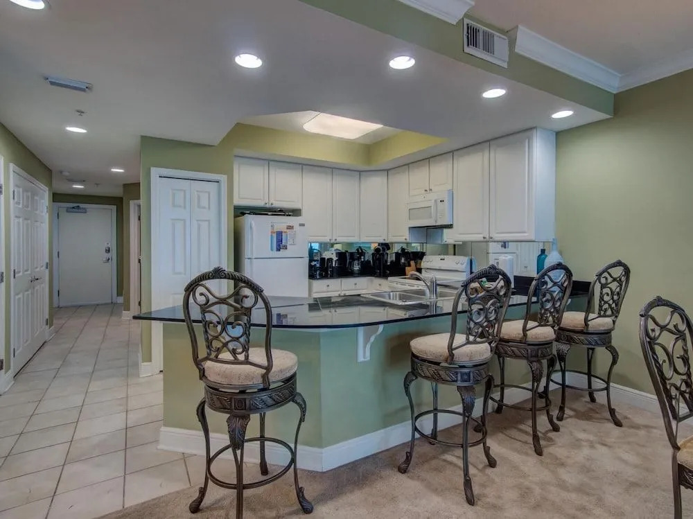 Beachfront condo in the heart of Gulf Shores