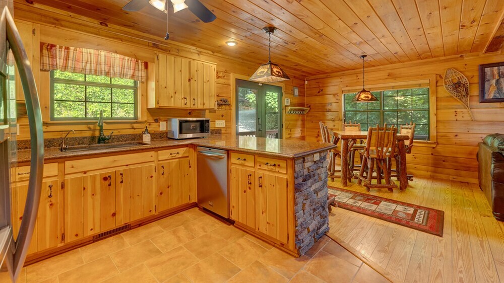 Standing Bear Lodge by Escape to Blue Ridge