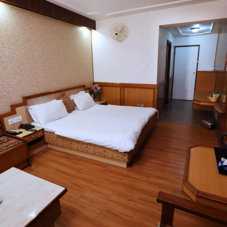 Hotel Vishnu Palace