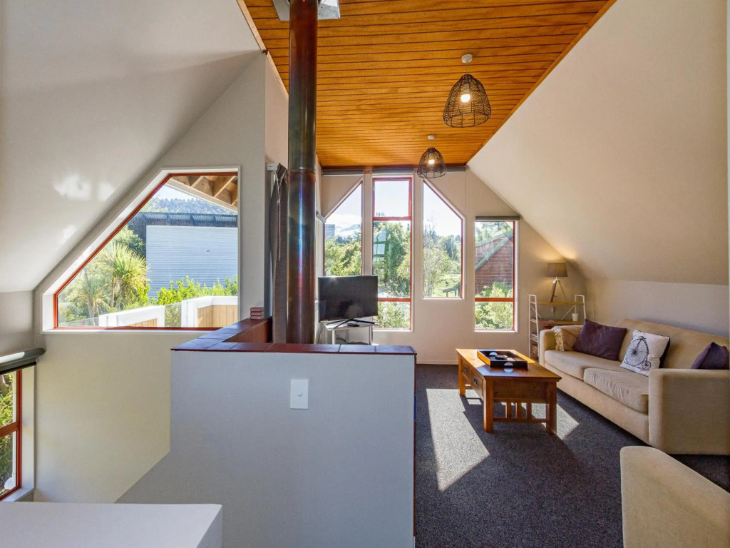 The Gingerbread House with Spa - Ohakune Holiday Home