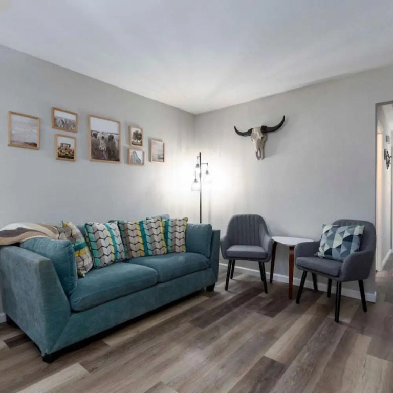 Family Dog Friendly Retreat, Arlington