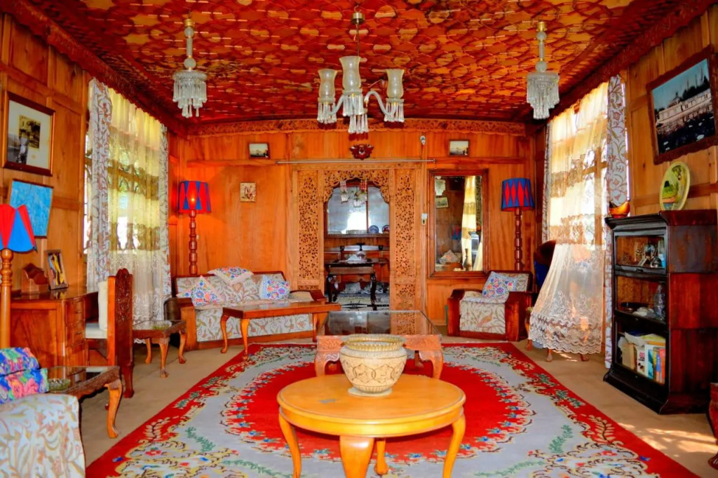 Kings Houseboats