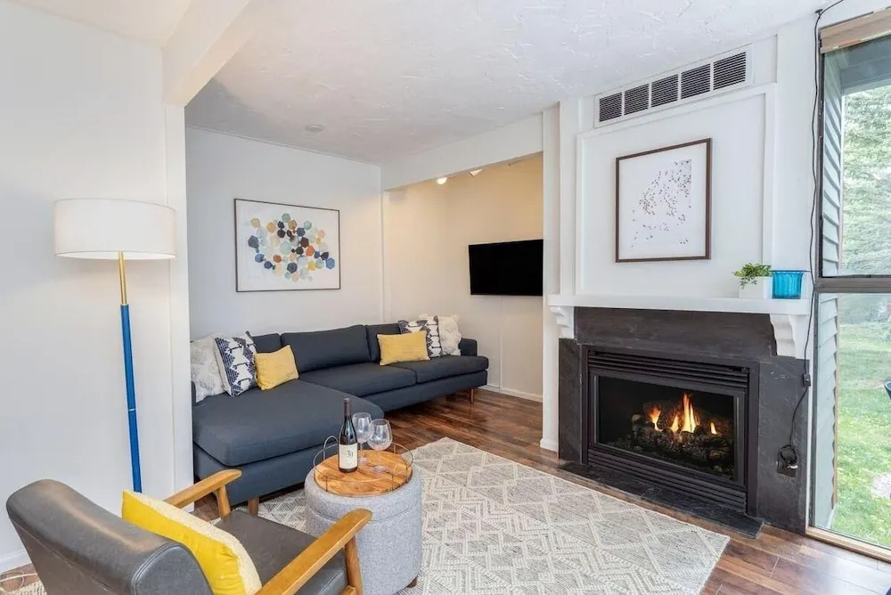 Space For All! Close To Lift 7, Fireplace, Hot Tub 3 Bedroom Condo by RedAwning