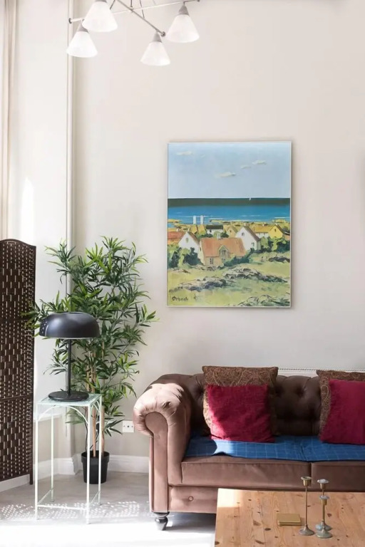 Bright Two BR Period Apartment in Whitechapel