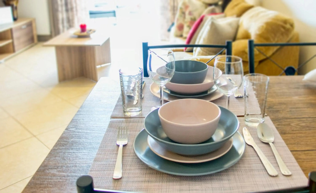 Charming Apartment near Athens Center and the Sea