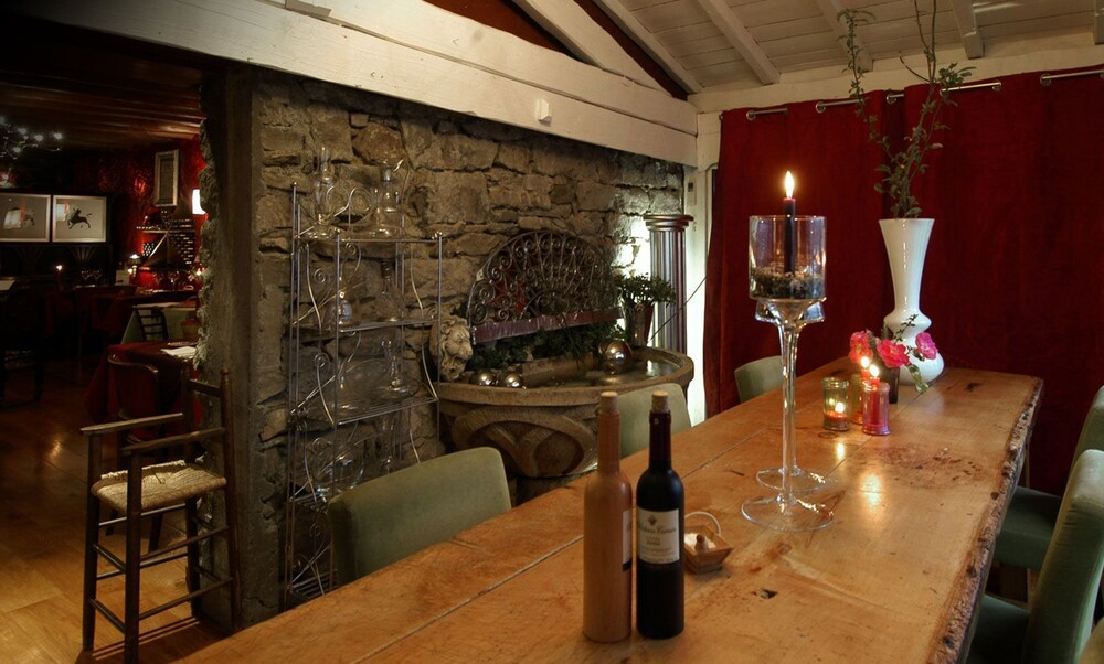 Auberge De Maison Rouge