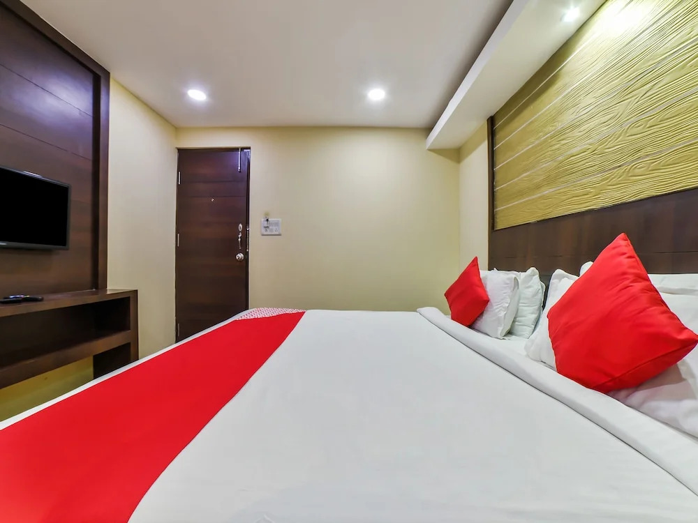 OYO 4668 Hotel Ocean Residency