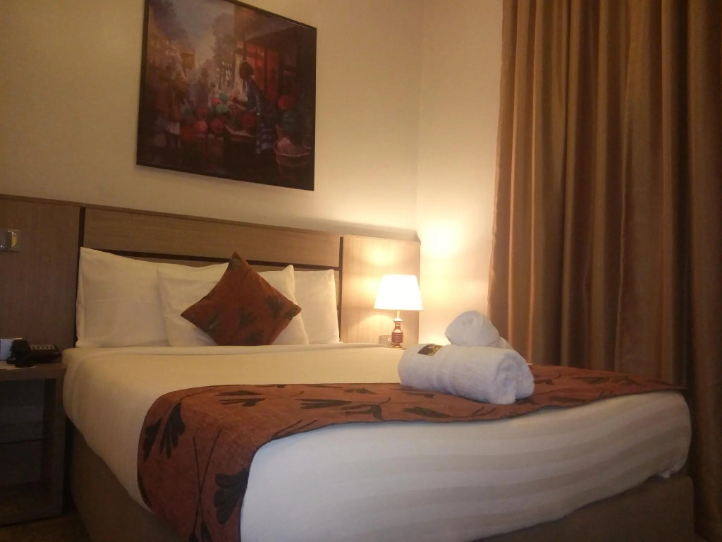Moz 1 Executive Guest House
