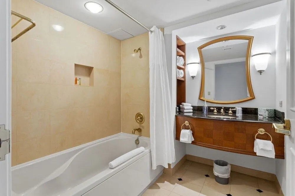 Beachfront 2Br 3Ba Condo By Cozysuites