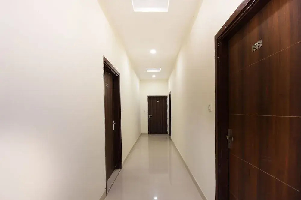 OYO 9727 Hotel Welcome Inn 2