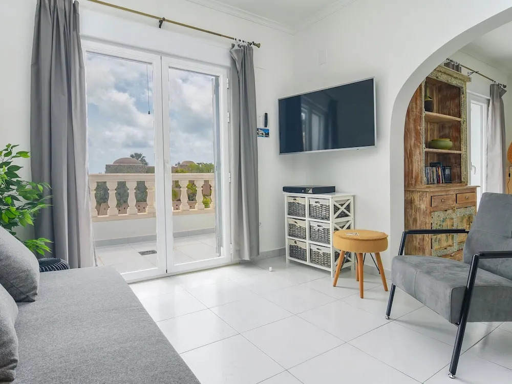 Spacious, Luxurious 10 Person Villa Moraira, 2 Minutes From the Beach, Pool & Terraces