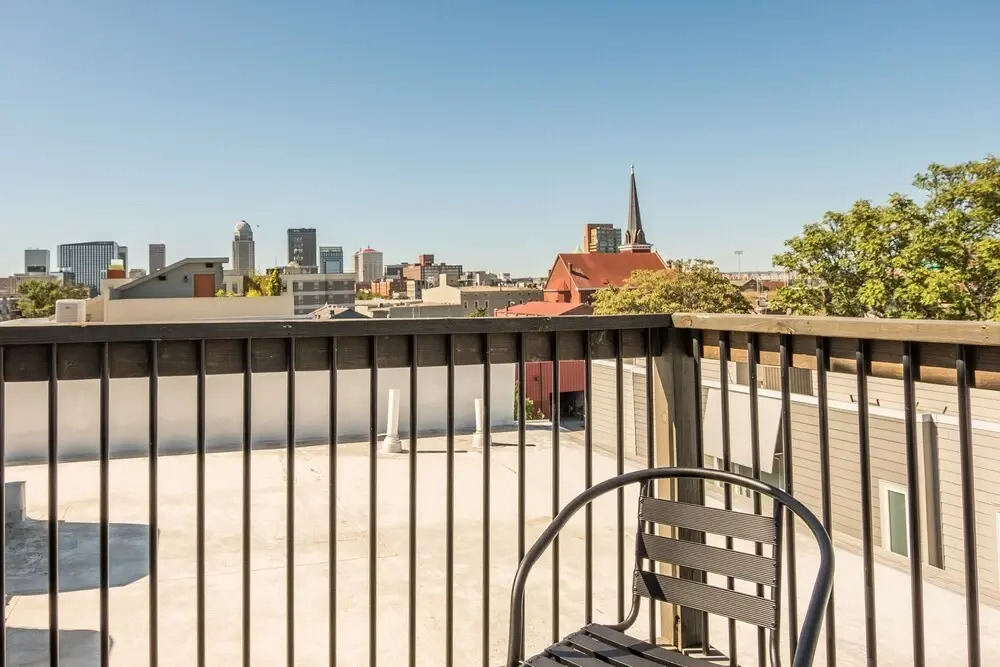FRONTDESK NuLu Apts Louisville