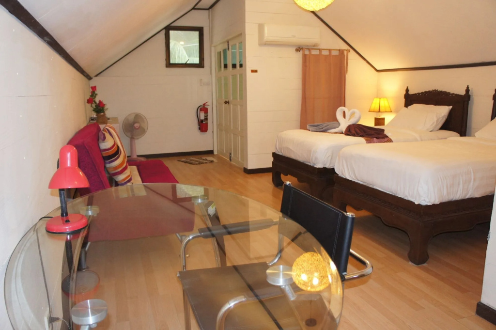 Phuket Home Stay 