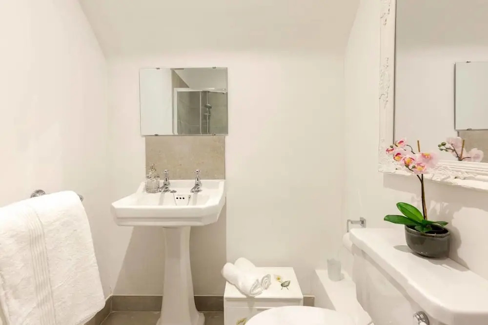 Beautiful 4 Bedroom Property
