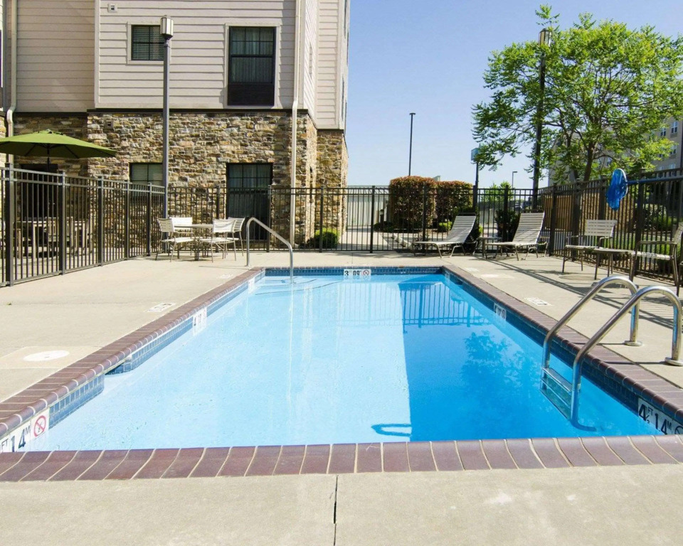 Mainstay Suites Rogers