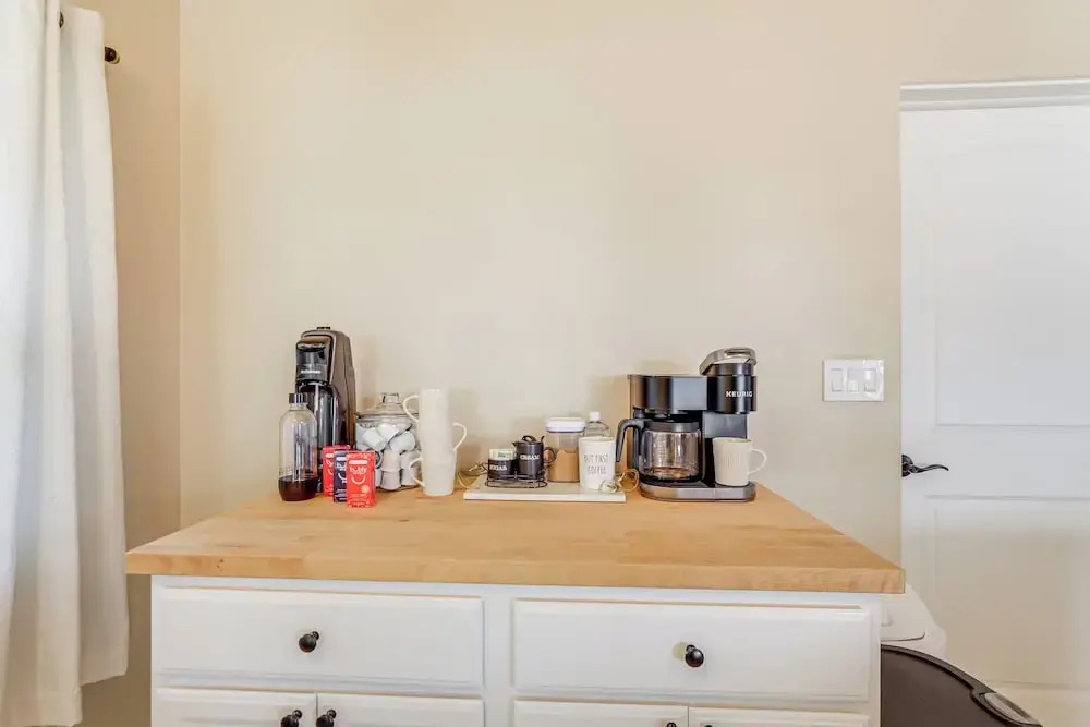 4 Mi to Historic Dtwn Venice: Home w/ Heated Pool!