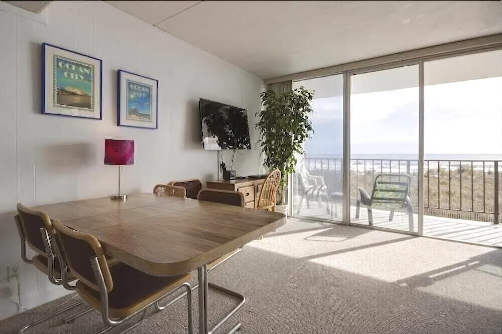 Sea Gate 101 - 1 Br Condo
