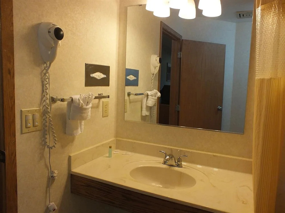 Days Inn By Wyndham Indianapolis Off I 69