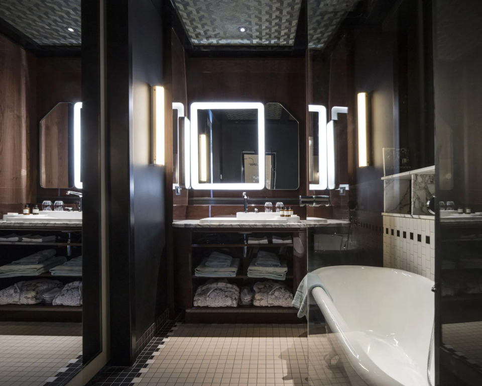 Hotel Les Bains Paris