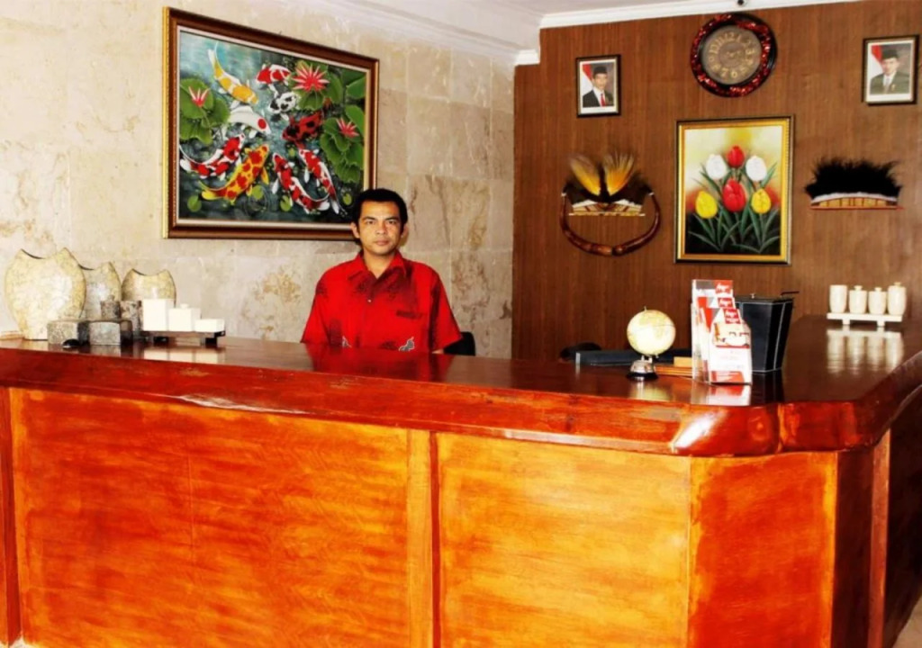 Albis Hotel