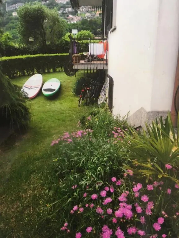 Favoloso appartamento fronte lago, Gera Lario