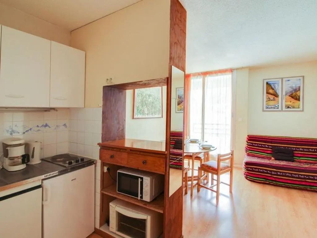 Appartement Cauterets, 1 pièce, 3 personnes - FR-1-401-53