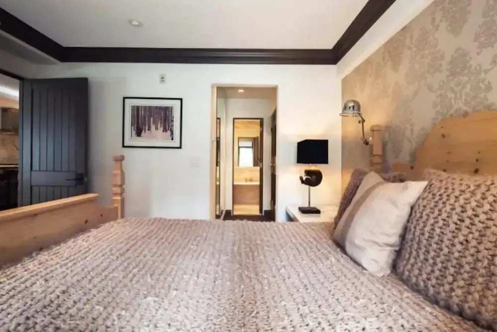 2 Bedroom
