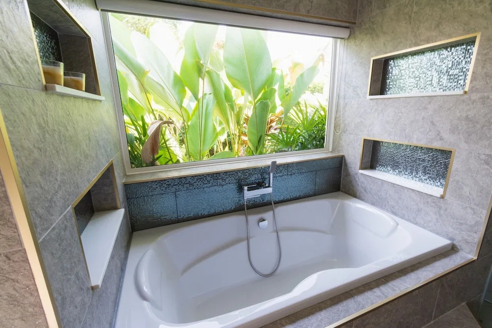 Luxury 5 Bedroom Pool Villa Amrahs