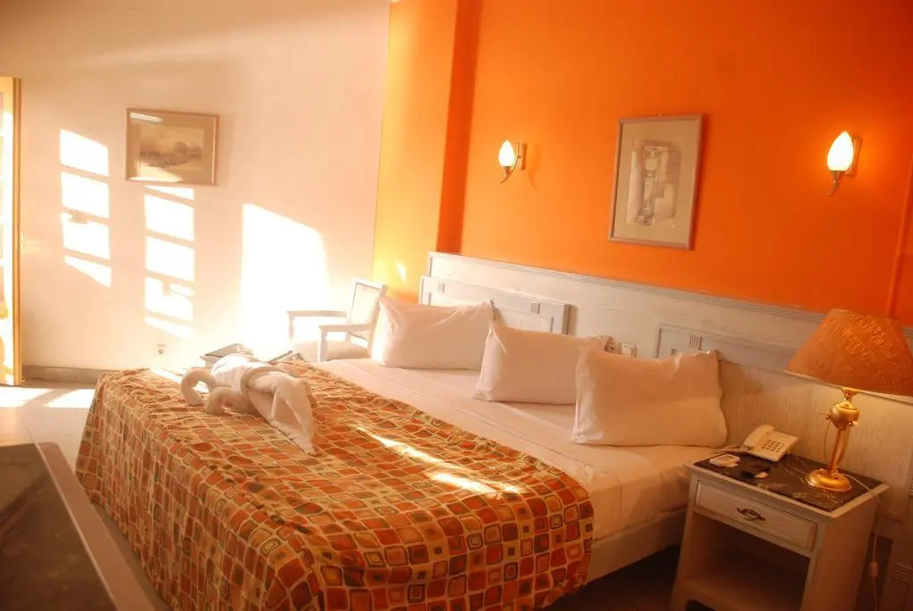 Lotus Luxor Hotel