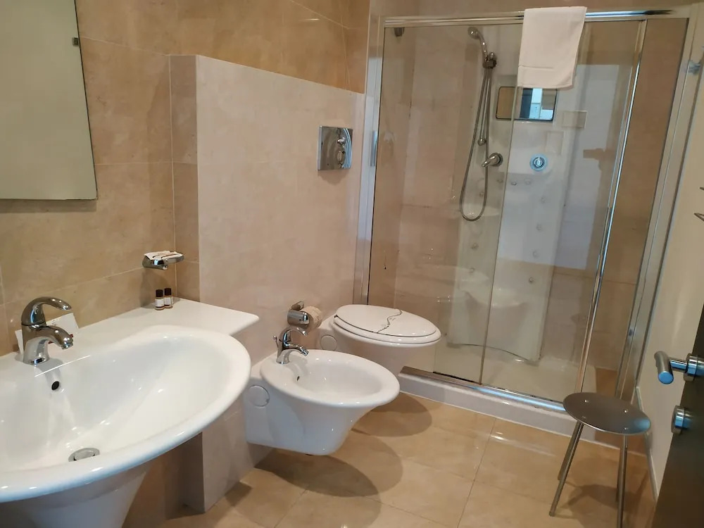 Best Western Riviera By Happyculture