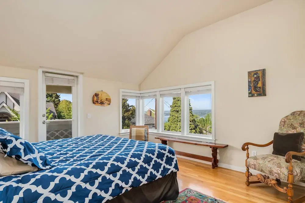 Seattle Vacation Home: Out of Africa