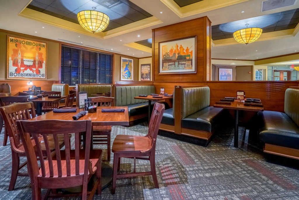 Crowne Plaza Dulles Airport by IHG