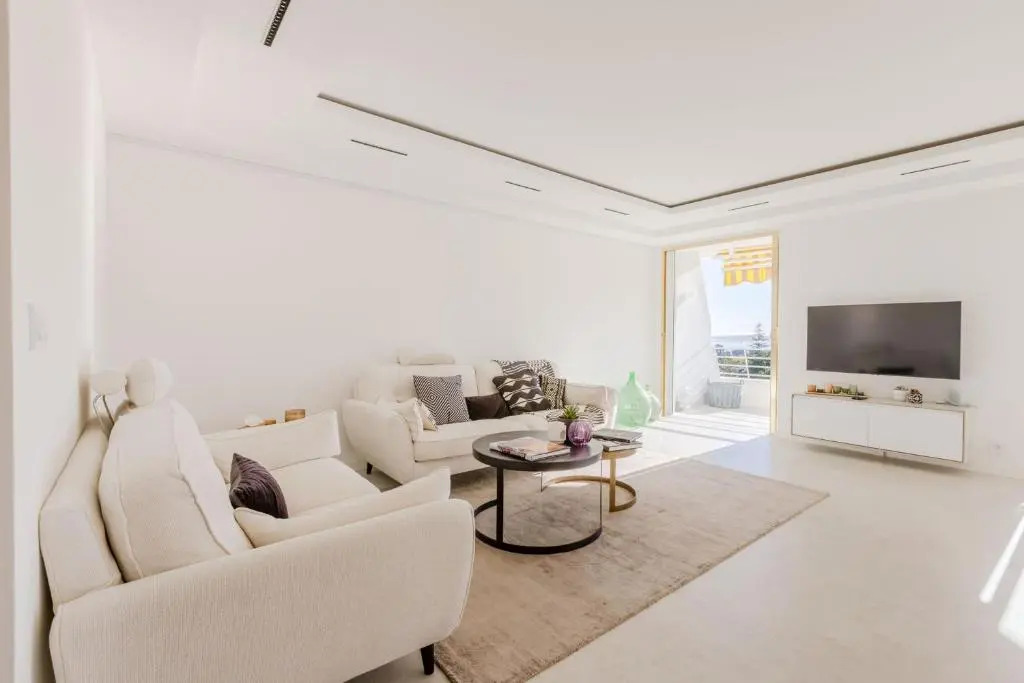 SERRENDY Splendid 3-bedroom apartment within an upscale