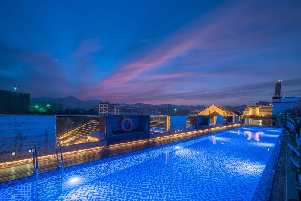 The Luzerne Hotel