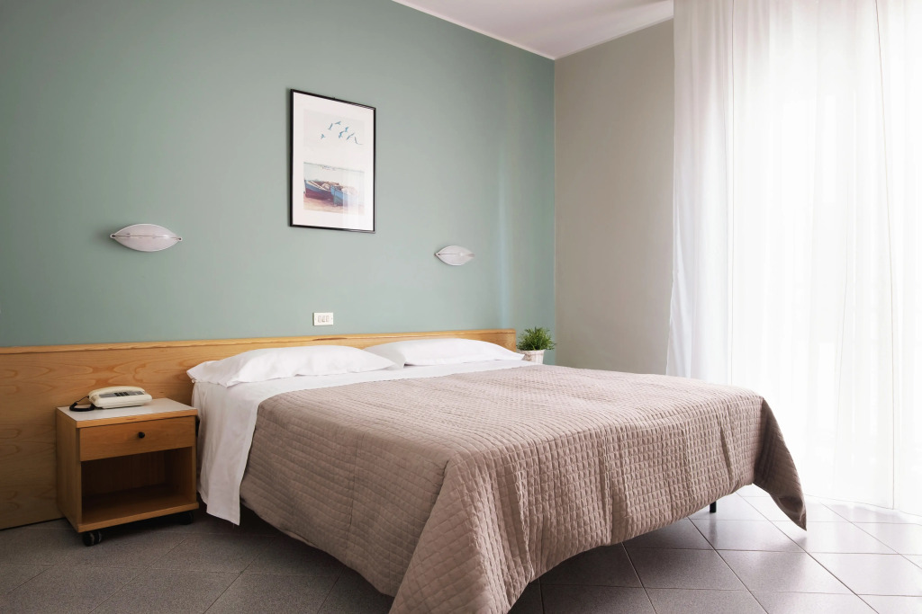 Hotel Junior by OasiGroup Hotels