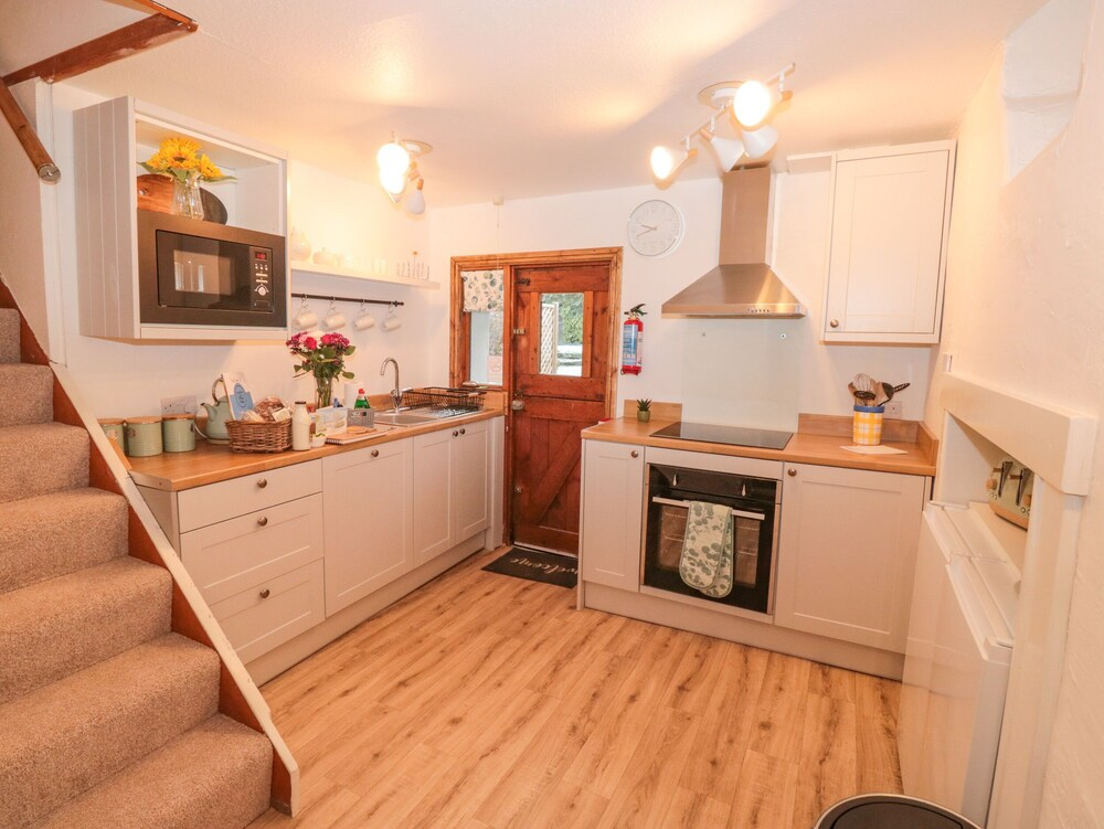 Honeysuckle Cottage