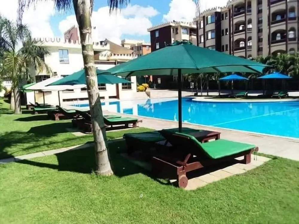 Lux Suites Dofils Sunset Apartments