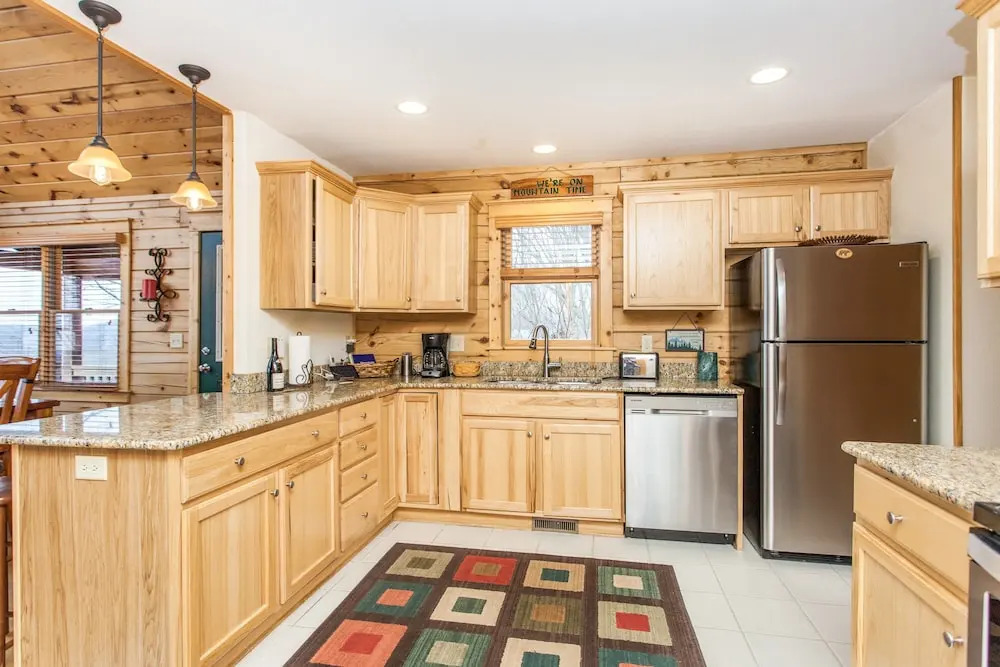 69 Valley Heights Home 4 Bedrooms 3.5 Bathrooms Home