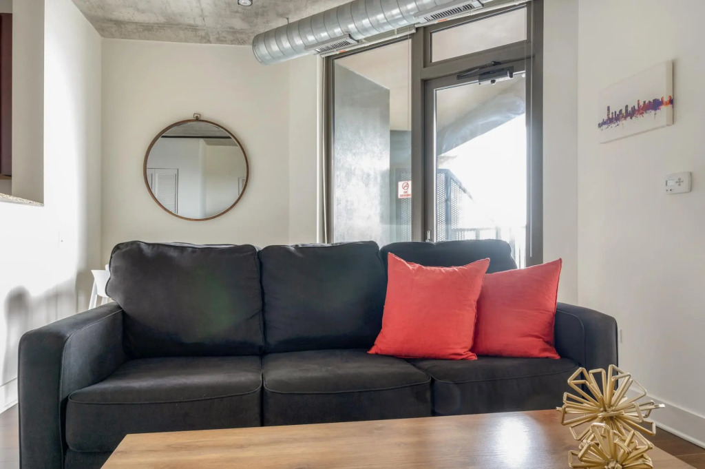 Chicago | Beautiful Studio South Loop Apartment