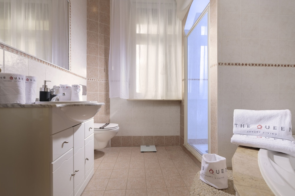 The Queen Luxury Apartments - Villa Gemma