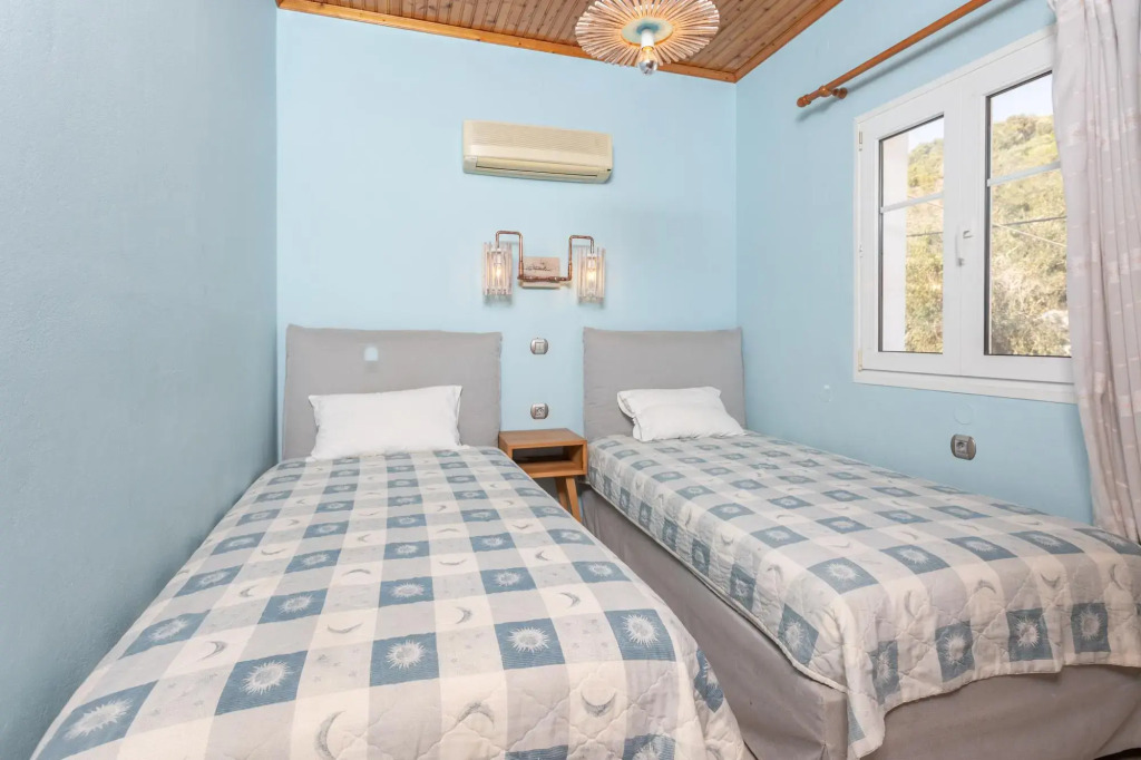 Limani: Walk to Beach, Sea Views, A/C, Car Not Required                                              - 303