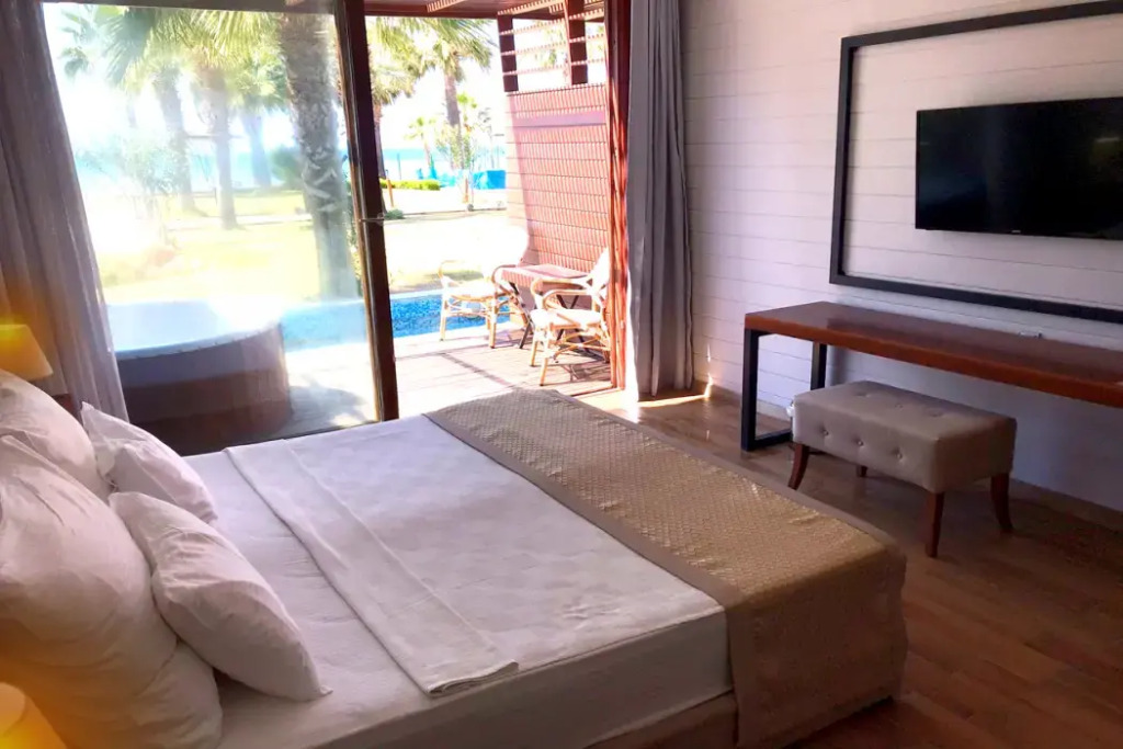 Risus Beach Resort Hotel