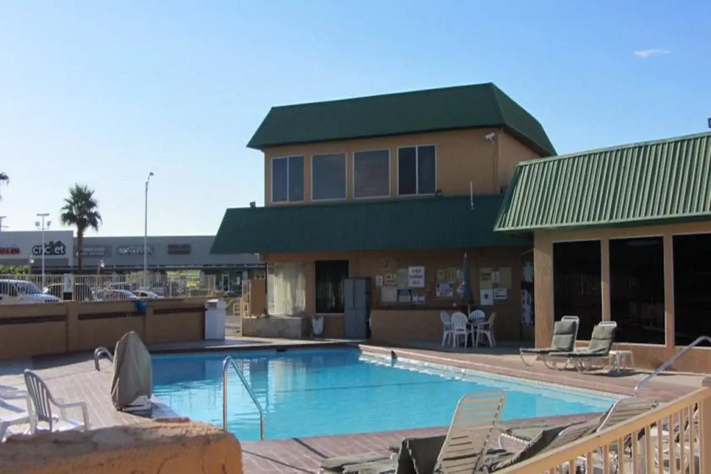 Quality Inn & Suites Airport