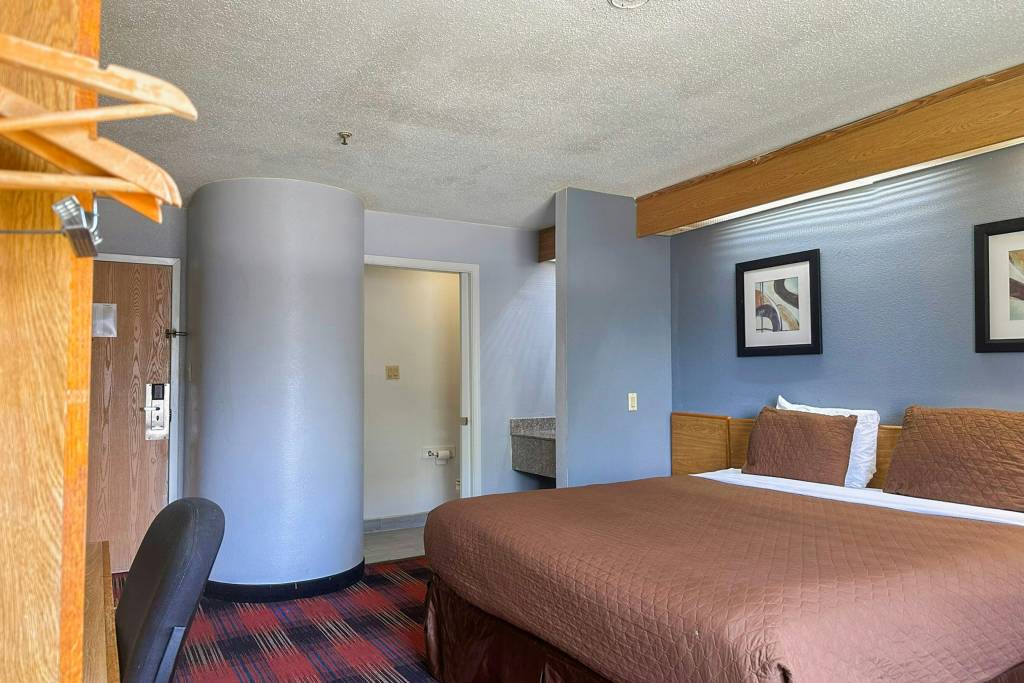 Classic Inn By Townhouse American Way Memphis I 240