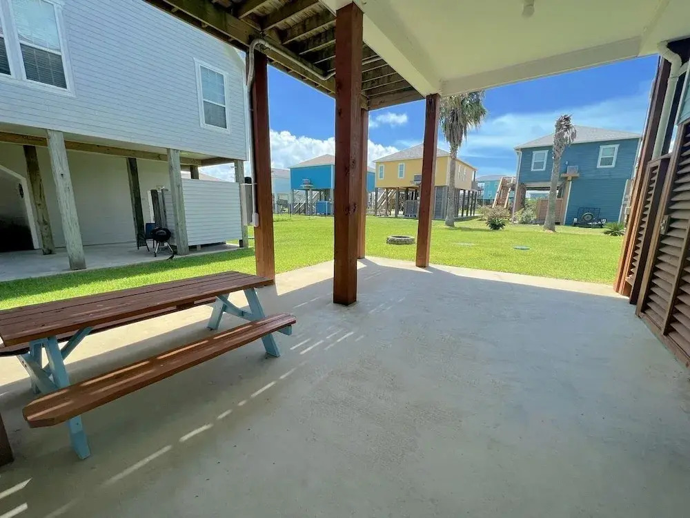 Blue Beacon 2 Bedroom Home by Redawning