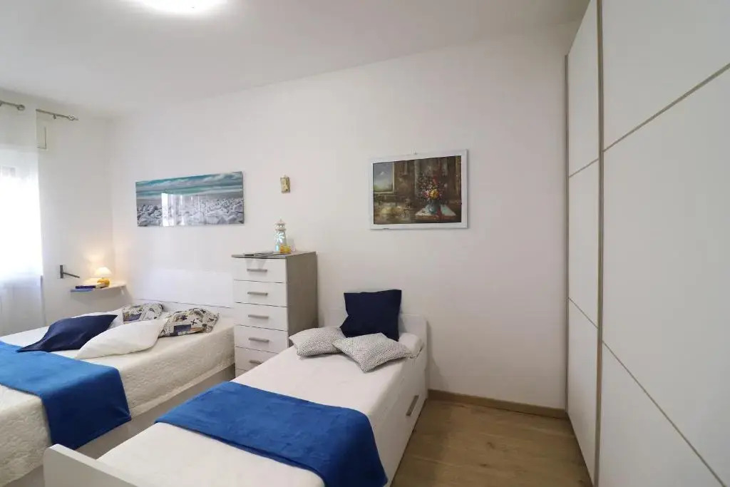 Luisa Holiday House With Air Conditioning And Balcony