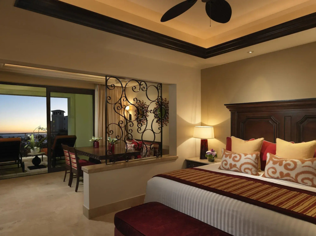 Grand Solmar Lands End Resort & Spa
