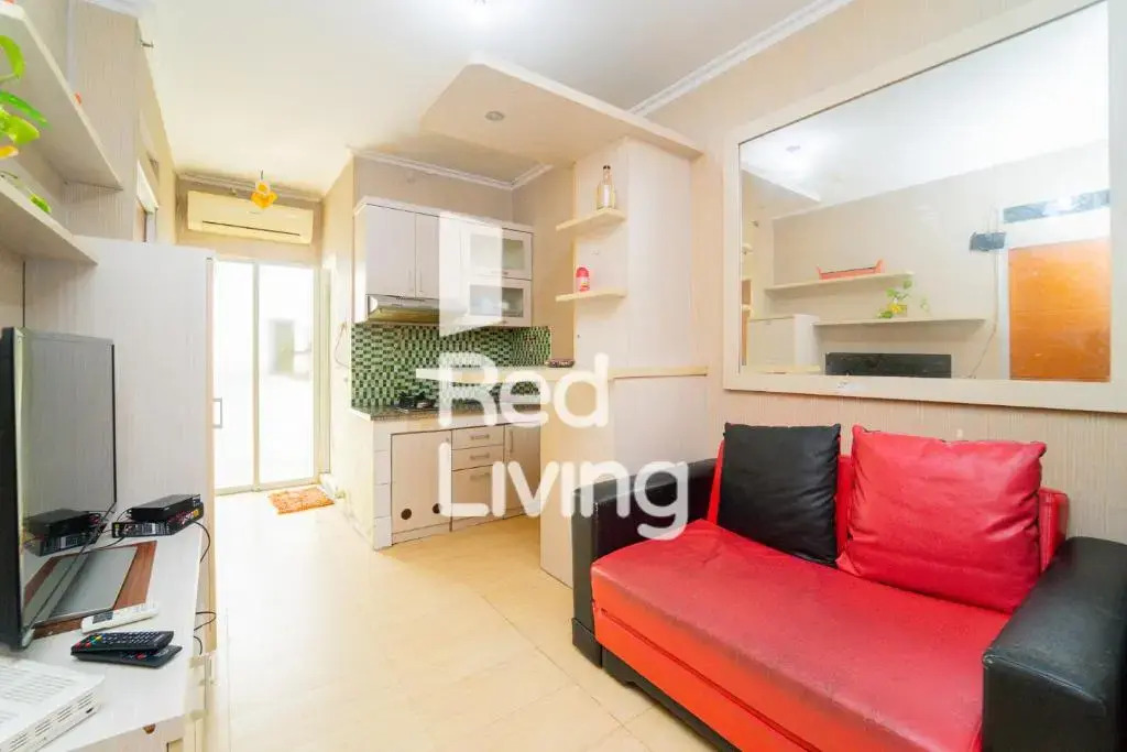 RedLiving Apartemen Cibubur Village - Lilys Room Tower C