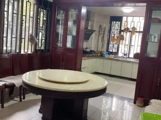 Chuxiong Super 8° Jujunlaike Homestay